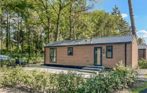 2 Bedroom Cozy StaCaravan In Harderwijk